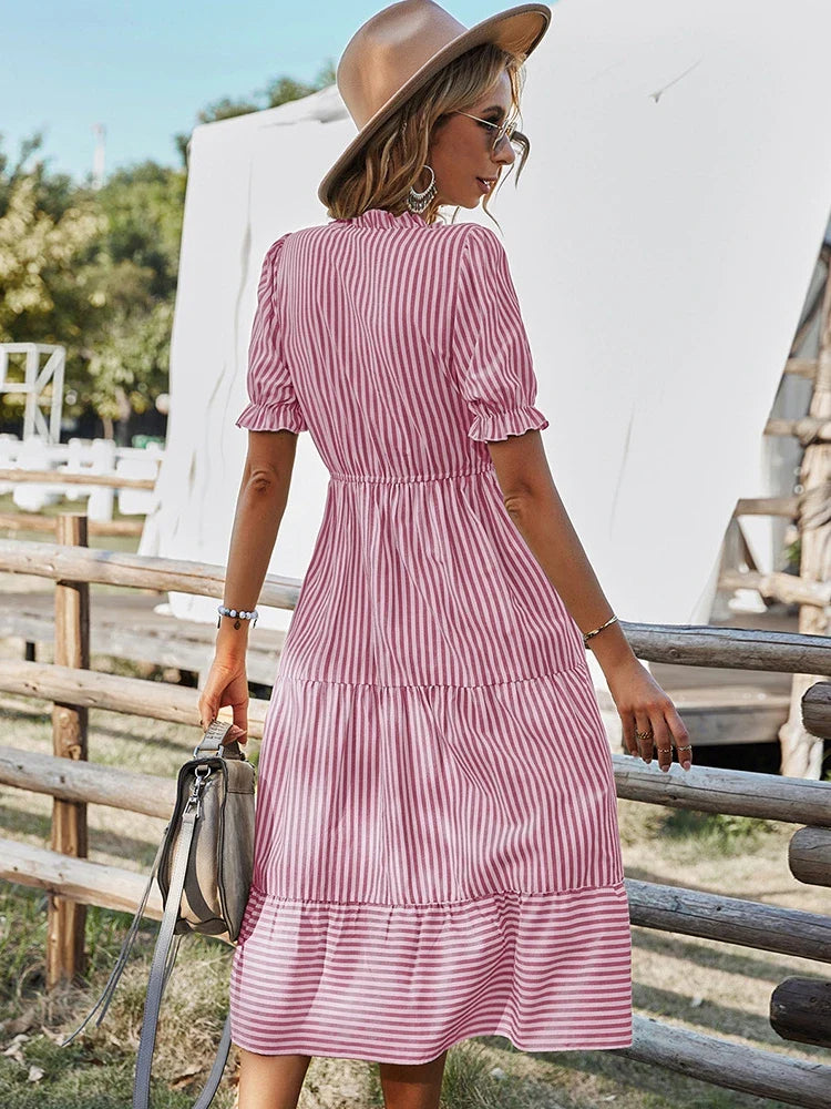 Laureen | Bezauberndes Kleid mit Streifen