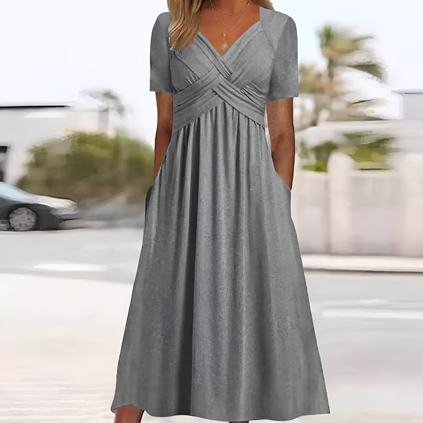 Rosella – Elegant and flattering dress