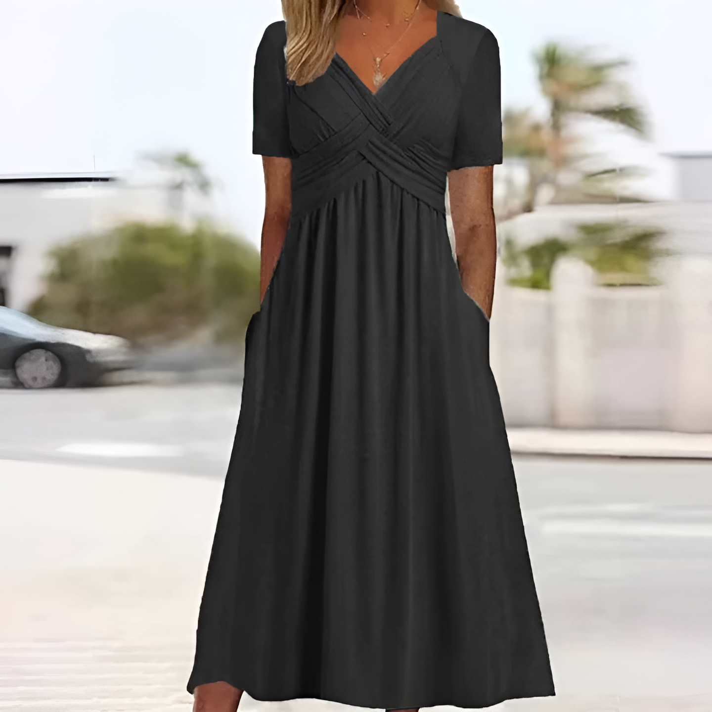 Rosella – Elegant and flattering dress