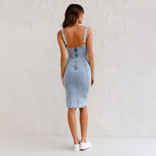 Lena™ | Tailliertes Jeanskleid mit U-Ausschnitt