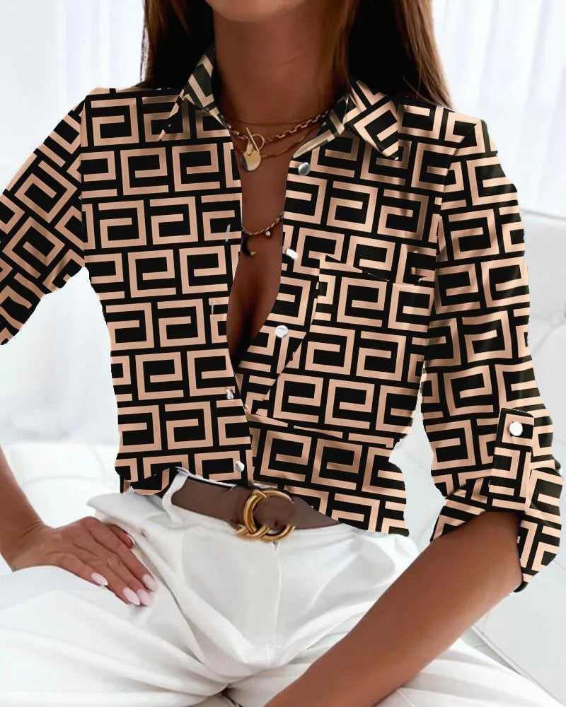 Freya | Trendige Bluse mit kunstvollem Print