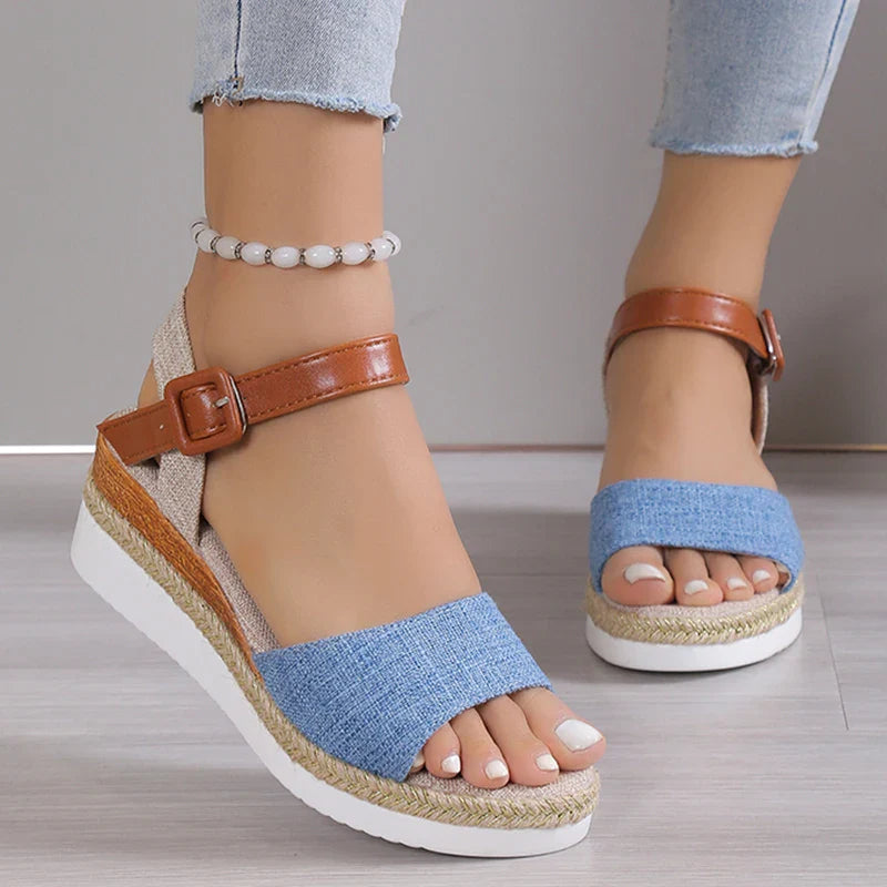 Julia | Keilsandalen