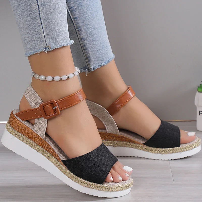 Julia | Keilsandalen