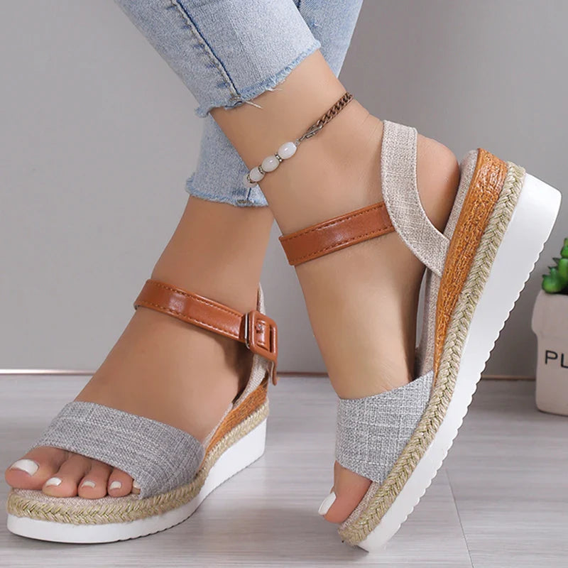 Julia | Keilsandalen