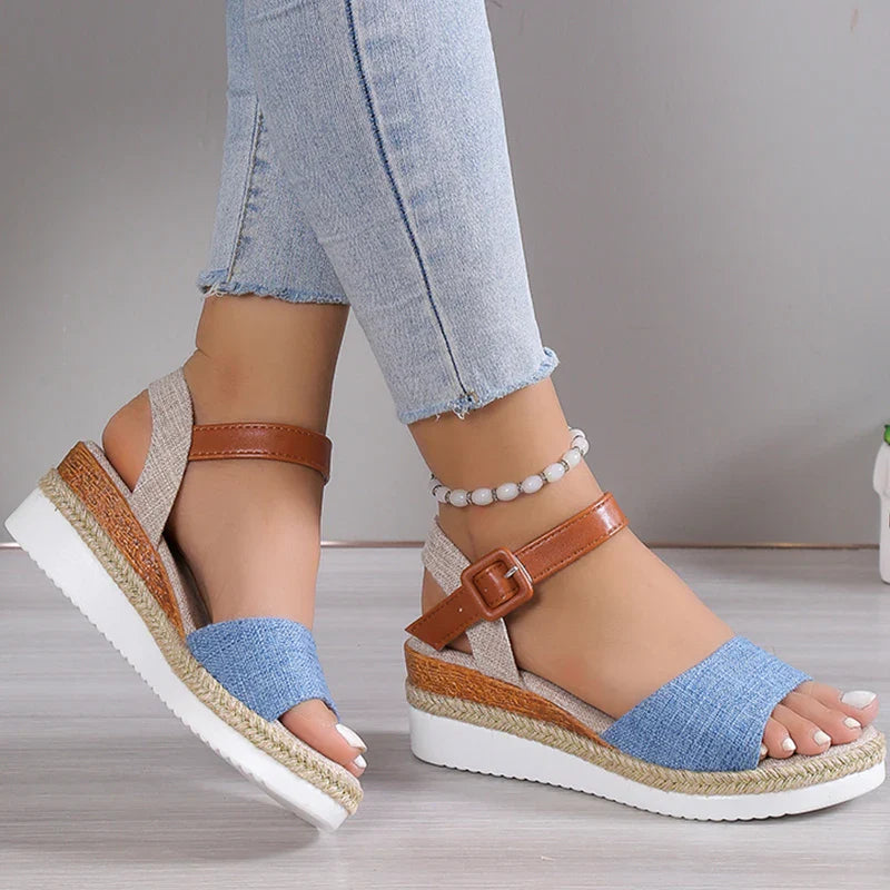 Julia | Keilsandalen