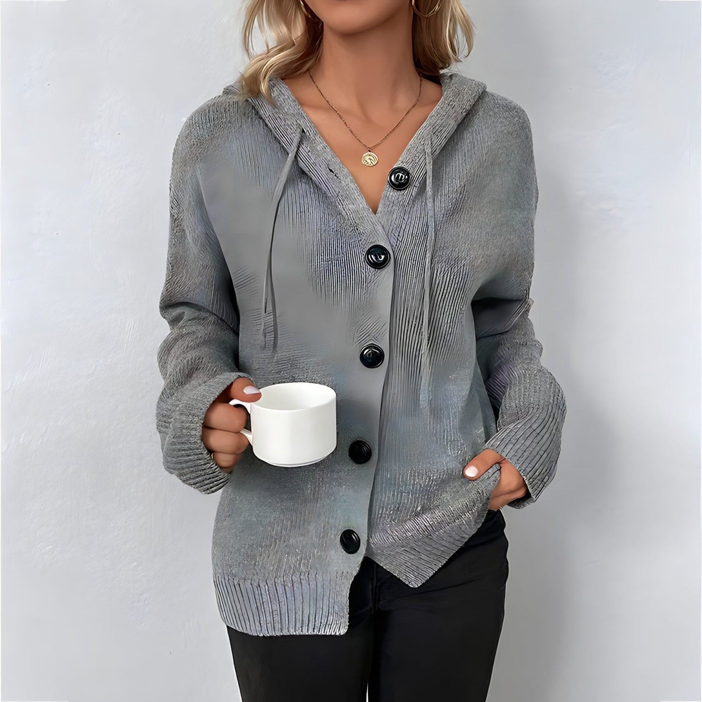 Sophie – Strickjacke mit Kapuze