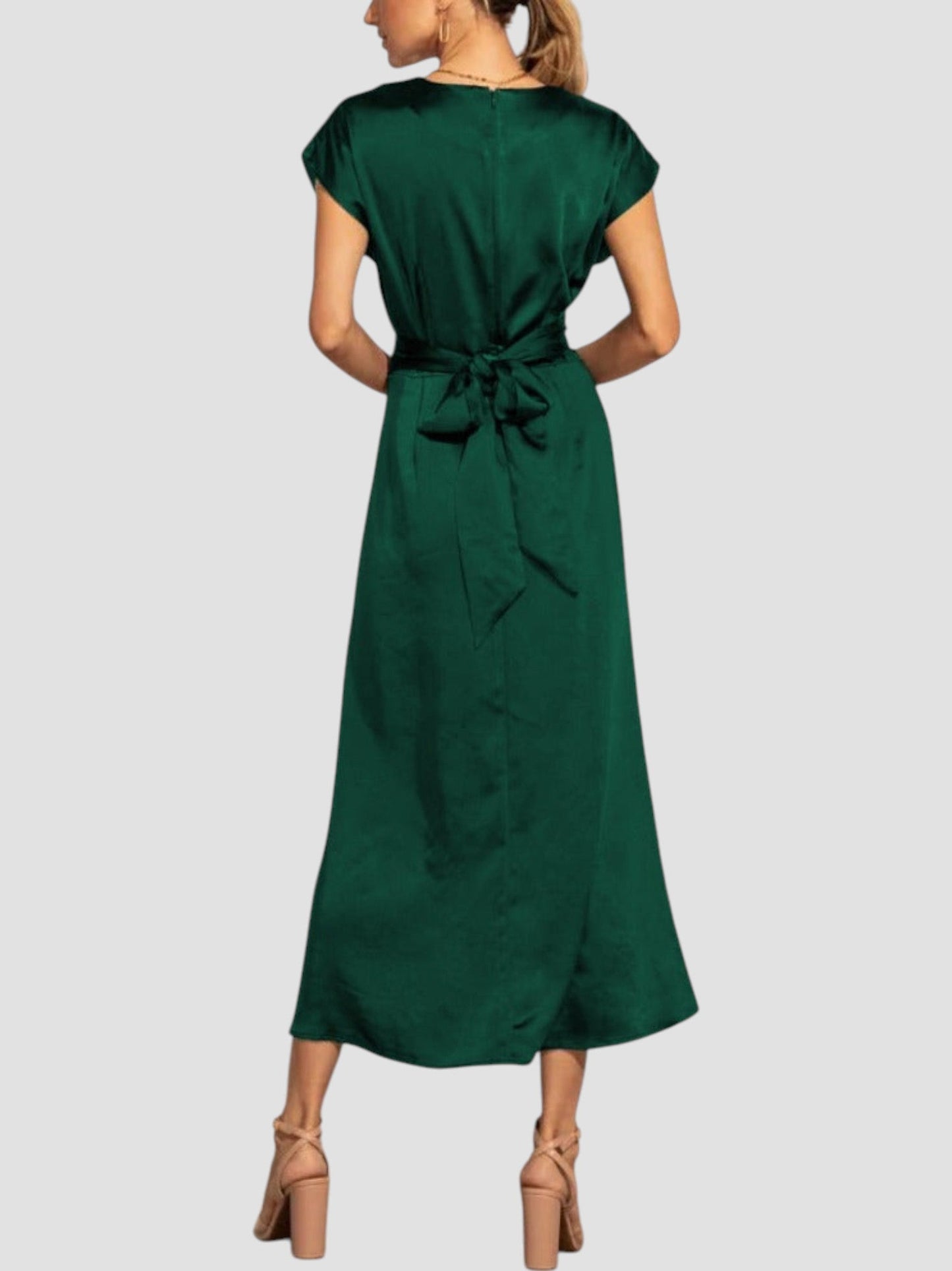 Klara | Elegantes mittellanges Kleid