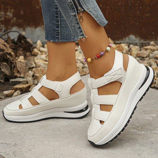 Orthopädische Damensandalen mit Klettverschluss und geschlossener Spitze